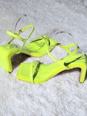 Cape Robbin Zakiya Neon Green Sculptural Heel Sandal